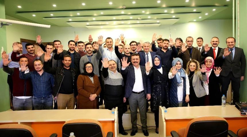 Belediyede &ccedil;alışan erkek personele, kadına y&ouml;nelik şiddet eğitimi