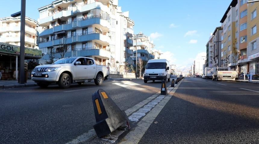 İskele Caddesi&rsquo;ndeki dubalara zarar verenlerle ilgili &ccedil;alışma başlatıldı