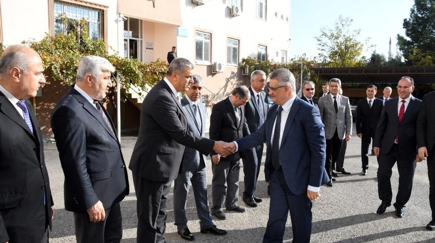 Vali Aykut Pekmez&rsquo;e Adıyaman brifingi