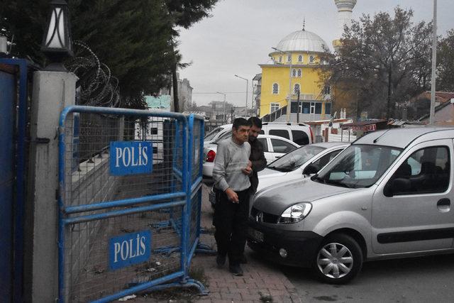 Annesini bıçaklayarak öldürdü