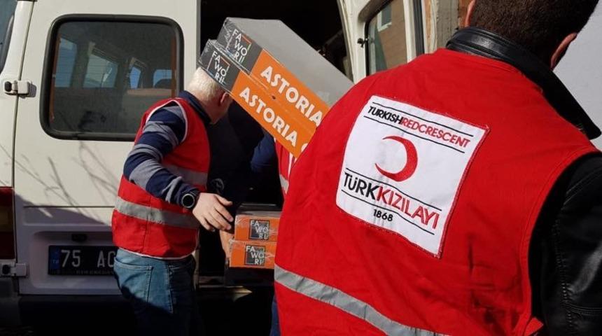 &Ccedil;ıldır Kızılay her alanda destek sunuyor