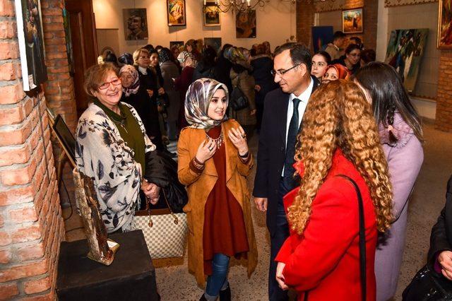 Altındağlı kadınların eserleri şiddetin önüne geçti