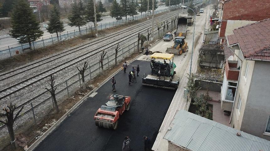 Abdullah Sokak da sıcak asfaltla buluşuyor