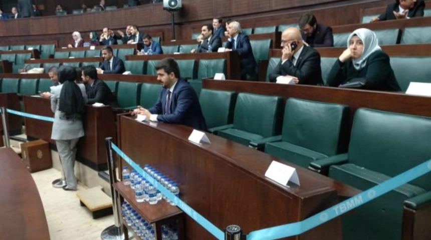 AK Parti Grubu'nda dikkat çeken detay! Koltukları hazırlandı