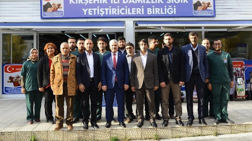 Vali İbrahim Akın: "Hayvancılık ve Tarımsal alanda verim &ccedil;alışmaları y&uuml;r&uuml;t&uuml;l&uuml;yor"