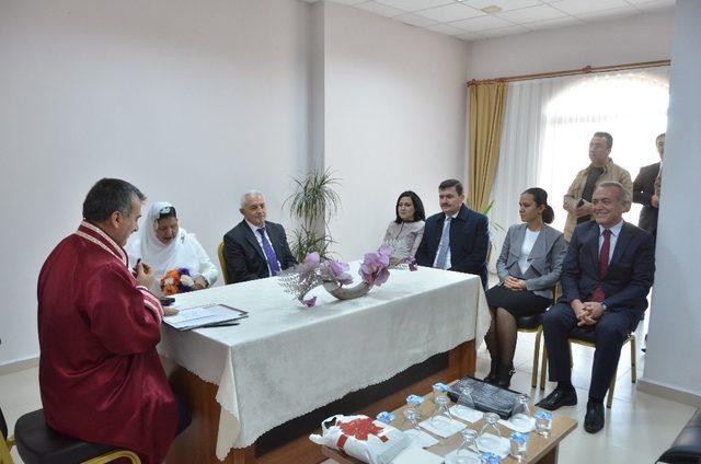 Huzurevi âşıkları dünya evine girdi 1