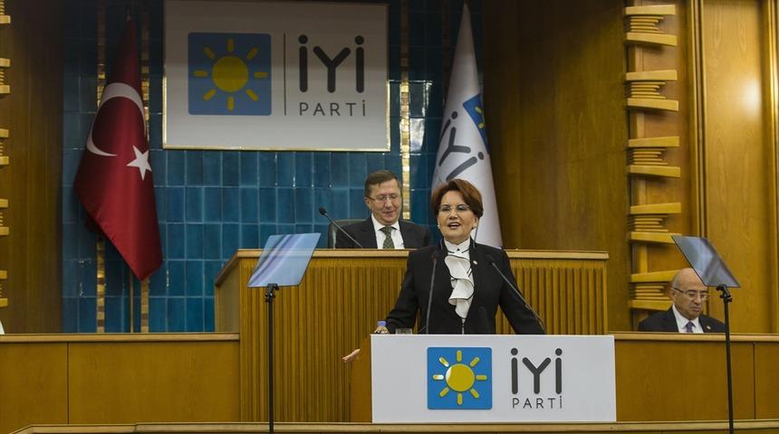 Meral Akşener'den 'AK Parti' gafı!