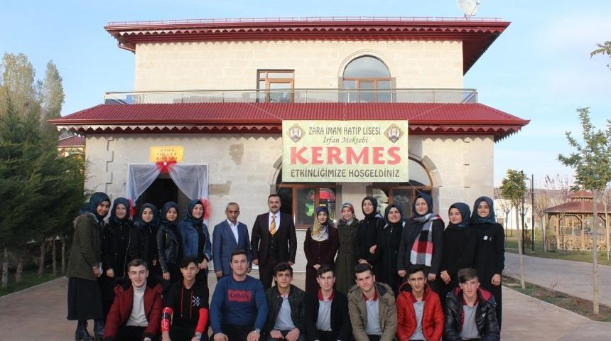 Zara&rsquo;da &ouml;ğrenciler yararına kermes