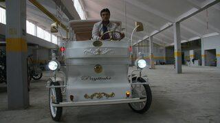 Adalar için elektrikli fayton üretti!