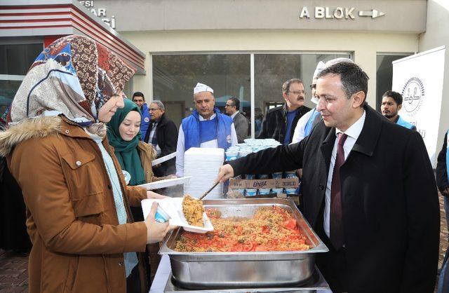 ERÜ İlahiyat Fakültesi’nde “Mevlid-i Nebi Haftası” Etkinliği Düzenlendi