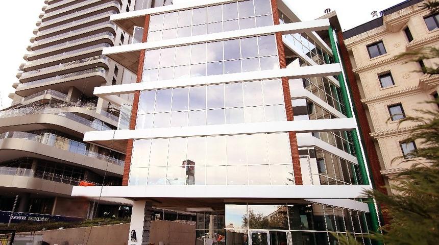 Nazım Hikmet&rsquo;in adına yakışır sanat &uuml;reten merkez