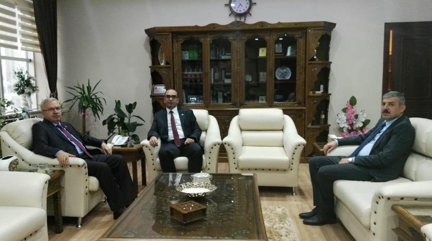 K&ouml;yl&uuml; ve &Uuml;nl&uuml;, Başsavcı Uzun&rsquo;u ziyaret etti