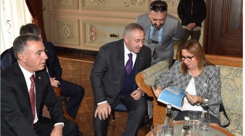 Başkan Pınar, Bakan Pekcan&rsquo;la bir araya geldi