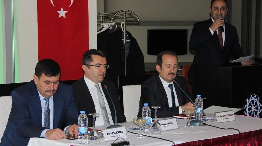 Erzurum&rsquo;da "Milli Teknoloji G&uuml;&ccedil;l&uuml; Sanayi Hamlesi Yolunda Sanayimizin Geleceği&rdquo; adlı toplantı d&uuml;zenlendi