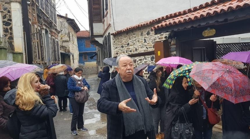 Kula aşığı Zabun Kula&rsquo;yı tanıtmaya devam ediyor