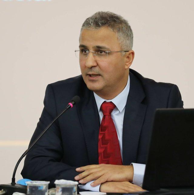 Prof. Dr. Gür:Etik değerler evrensel olmalı