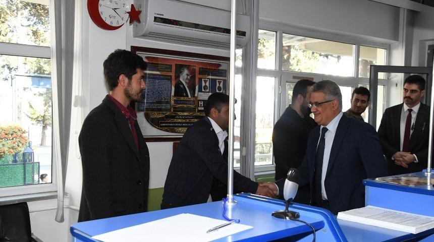 Vali Aykut Pekmez Albay G&uuml;rfidan ile bir araya geldi