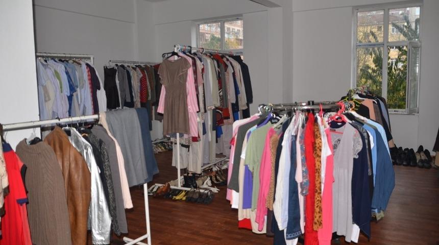 Halk K&ouml;pr&uuml;s&uuml; Mağazası merhem olmaya devam ediyor