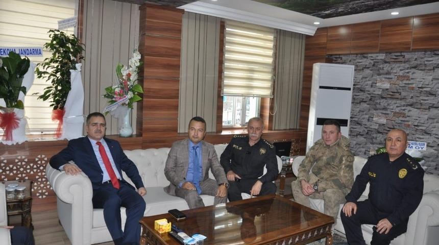 Vali Akbıyık&rsquo;tan Kaymakam Kend&uuml;zler&rsquo;e ziyaret