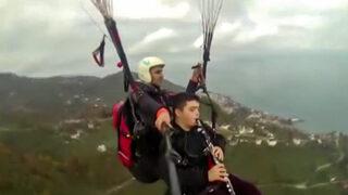 Gökyüzünde klarnetle Çanakkale Türküsü çaldılar