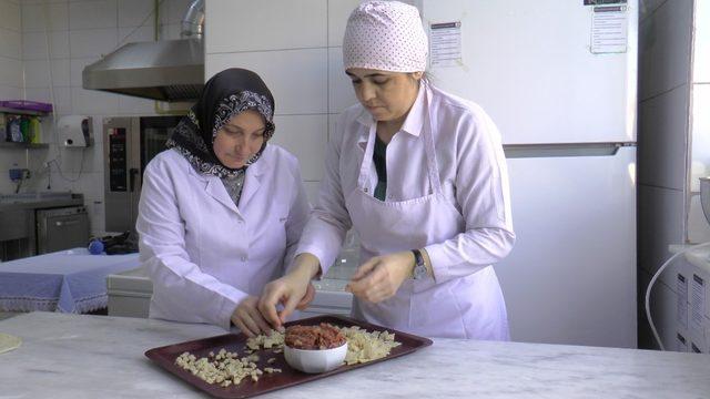 Mantılar, su börekleri, katmerler Olgunlaşma Enstitüsünden