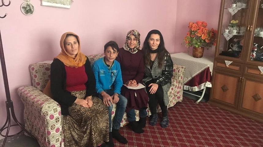Tatvan&rsquo;da &ouml;ğrenci ailelerine y&ouml;nelik ev ziyaretleri