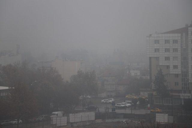 Gaziantep’te sis 3 gündür etkisini sürdürüyor