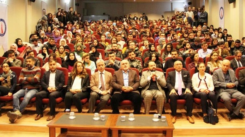 Dumlupınar &Uuml;niversitesi&rsquo;nde &rsquo;Altaylardan Tuna&rsquo;ya T&uuml;rk Tarihi&rsquo; konulu s&ouml;yleşi