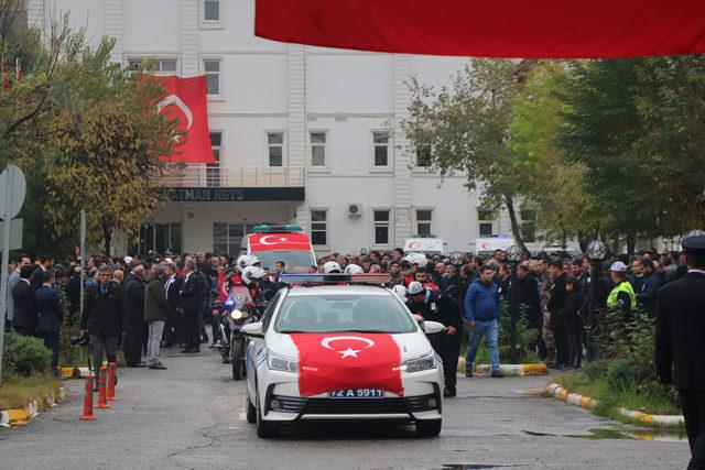 Batman'da Şehit Polis Memuru Öztekin törenle uğurlandı