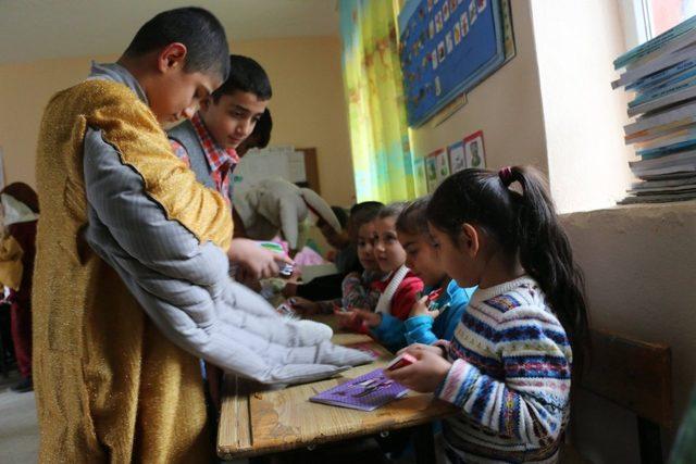 Bitlis Belediyesinden tiyatro etkinliği