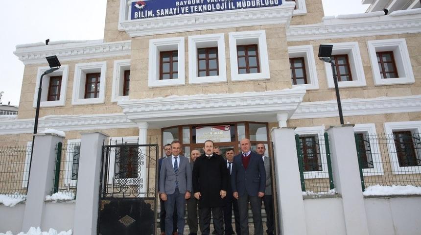 Vali Pehlivan: &ldquo;Bayburt&rsquo;a ait iki &uuml;r&uuml;n&uuml; tescil ettirdik, diğer &uuml;r&uuml;nlerin tescil s&uuml;re&ccedil;leri devam ediyor&rdquo;