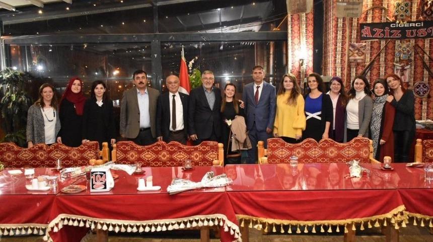 İn&ouml;n&uuml; Belediyesi&rsquo;nden &ouml;ğretmenler onuruna yemek