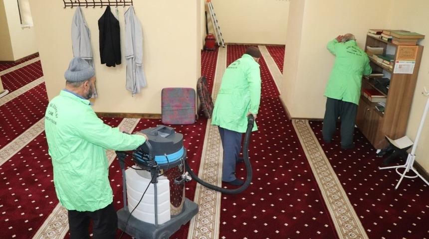 Siirt&rsquo;te camiler temizleniyor