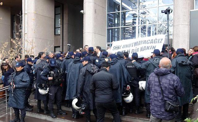 Ankara Adliyesi &ouml;n&uuml;nde  Tahir El&ccedil;i a&ccedil;ıklaması  gerginliği 1