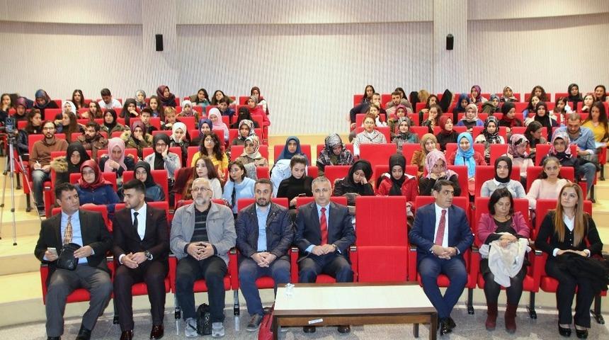 Kilis’te etik konferansı