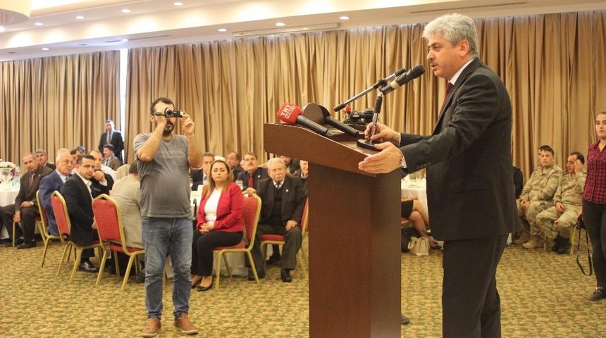 Vali Doğan muhtarlarla buluştu