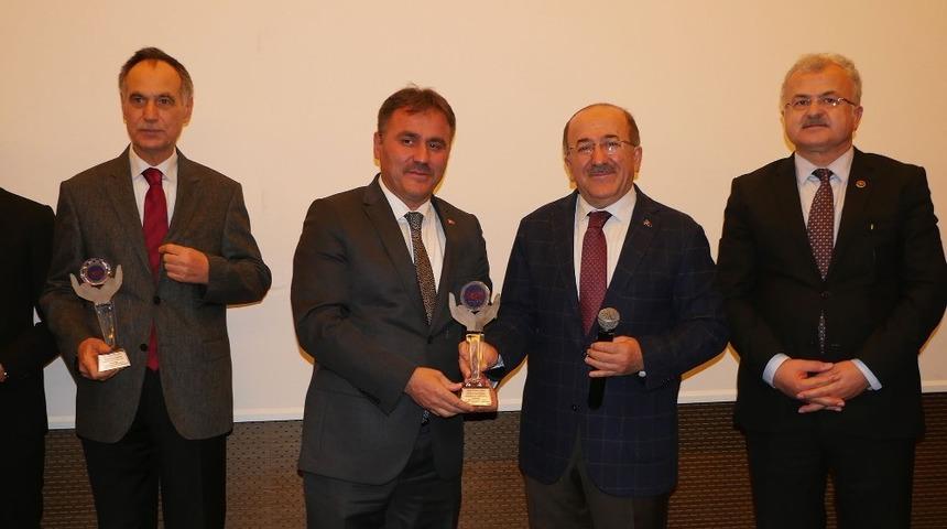 G&uuml;mr&uuml;k&ccedil;&uuml;oğlu: &ldquo;Her g&ouml;revin n&ouml;bet değişimi vardır&rdquo;