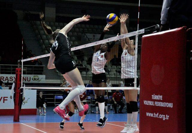 CEV Challenge Kupası Beşiktaş: 3 Aydın Büyükşehir Belediyesi: 1