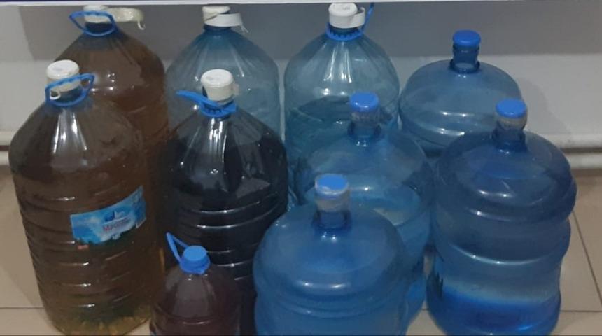 Şüpheli araçtan kaçak içki çıktı