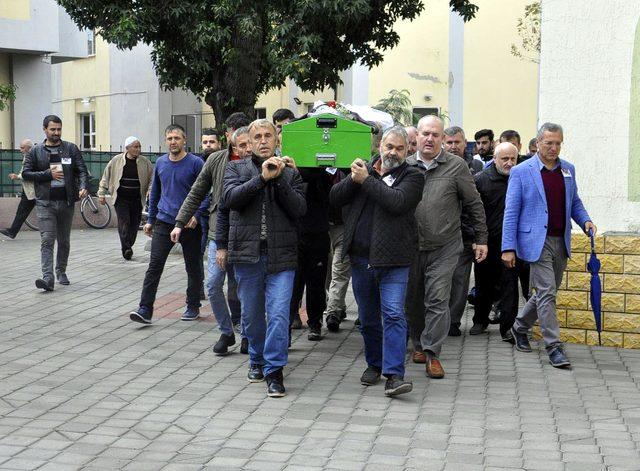 Ece, gözyaşları içinde son yolculuğuna uğurlandı