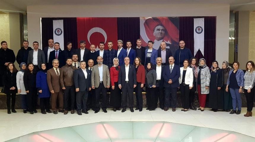 Eğitim &ccedil;alışanları yemekte buluştu