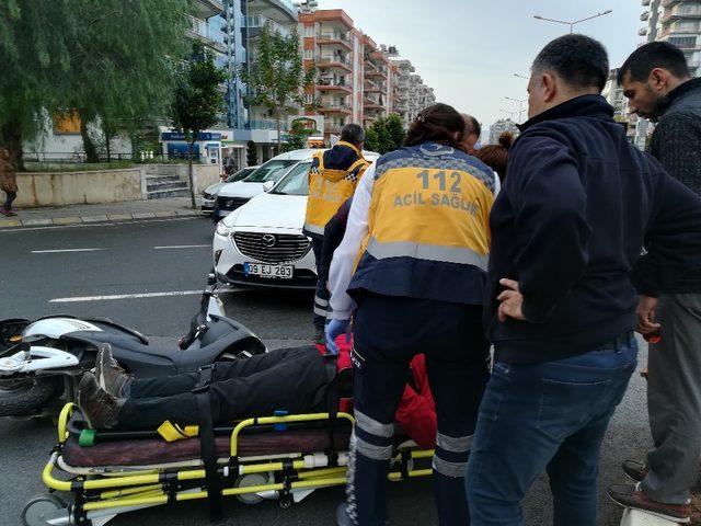 Aydın’da trafik kazası, motosiklet sürücüsü hastaneye kaldırıldı