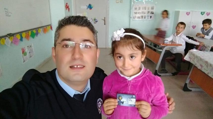 &Ouml;ğrenciler trafik dedektifi oldu