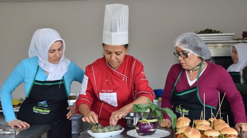 KAR-MEK kursiyerlerinden balık şöleni