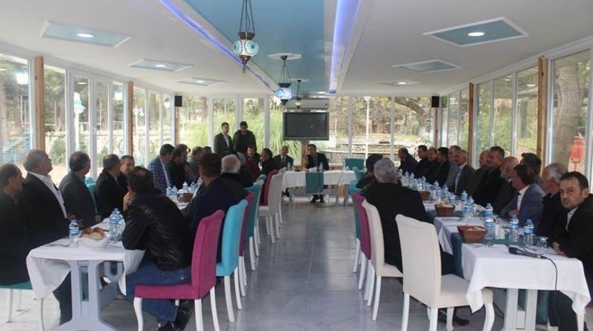 Emet&rsquo;te Muhtarlar Toplantısı