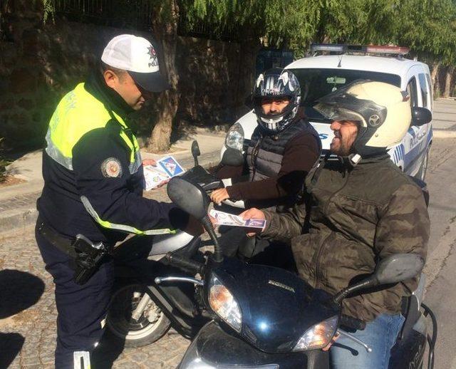 Çeşme emniyeti, 3 bin 77 motosiklet ve elektrikli bisikleti denetledi