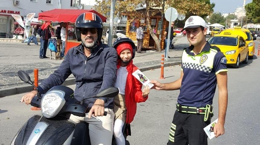 &Ccedil;eşme emniyeti, 3 bin 77 motosiklet ve elektrikli bisikleti denetledi