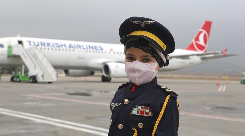 K&uuml;&ccedil;&uuml;k Meryem&rsquo;in hayali &ldquo;Bir Tutam Deva&rdquo; projesi ile ger&ccedil;ekleşti.