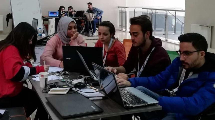 Gen&ccedil; Emo Hackathon&rsquo; da