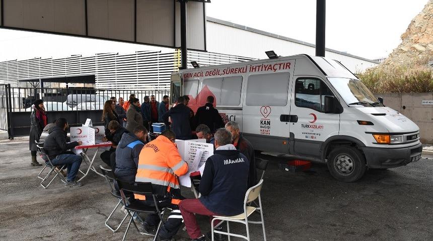 Don&ouml;r olmak isteyen belediye &ccedil;alışanlarından minik &Ouml;yk&uuml; Arin&rsquo;e destek
